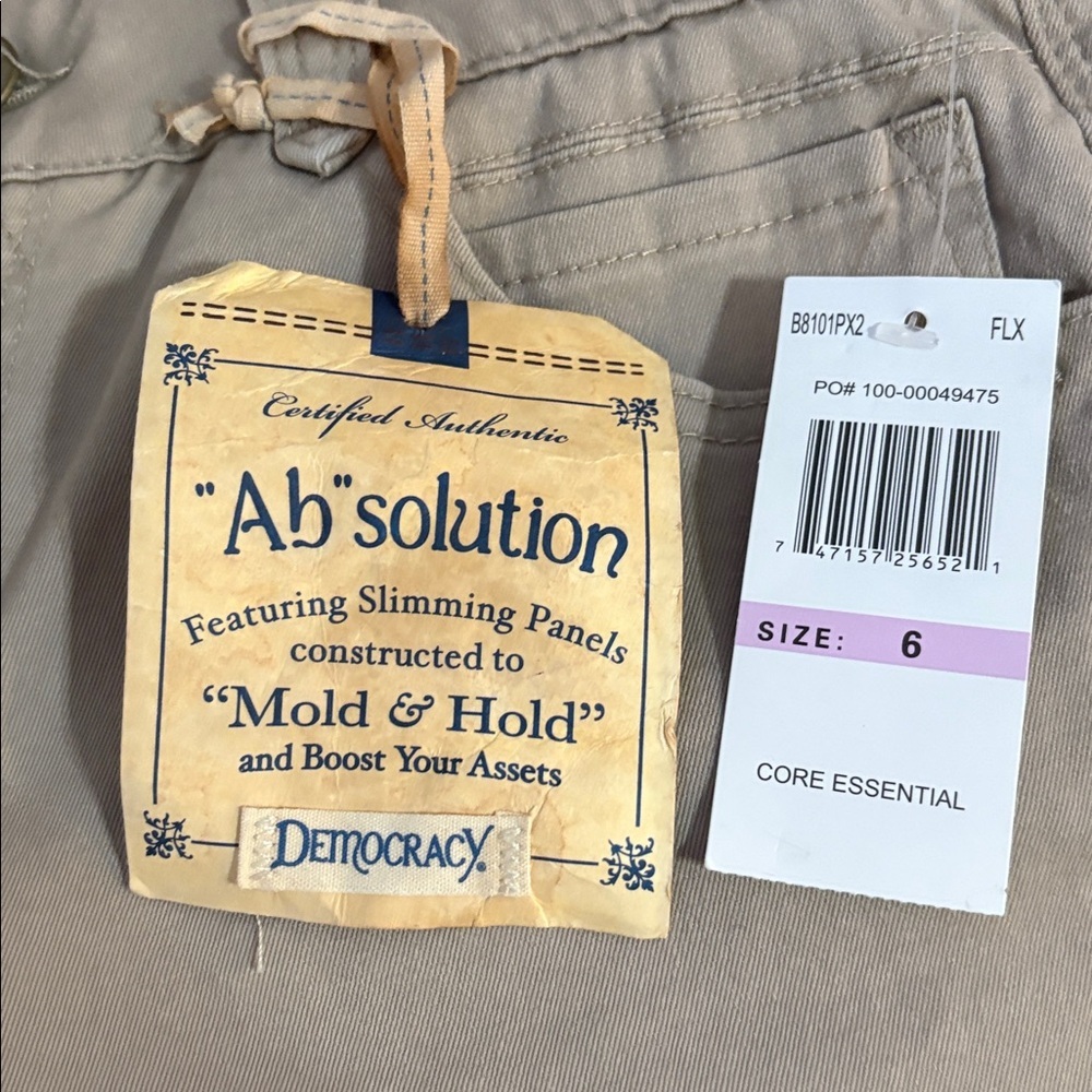 Democracy NWT AbSolution Beige Bermuda Shorts Size 6 - Picture 7 of 11